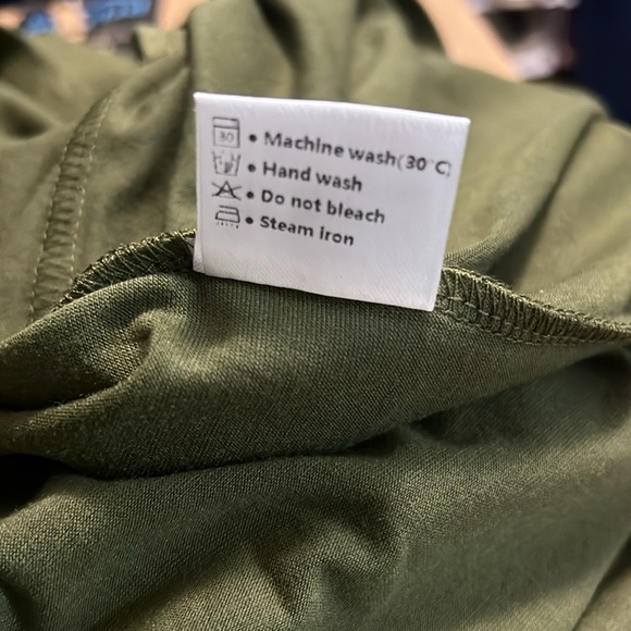 NWT Olive Green Faux Wrap Dress Size Medium - Picture 10 of 10